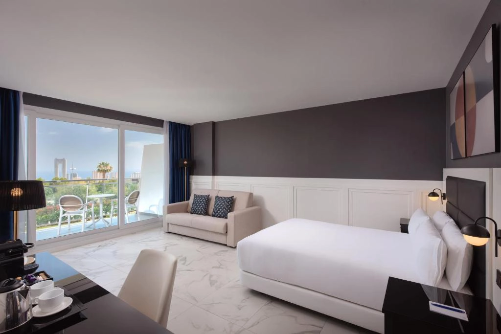 Hotel6