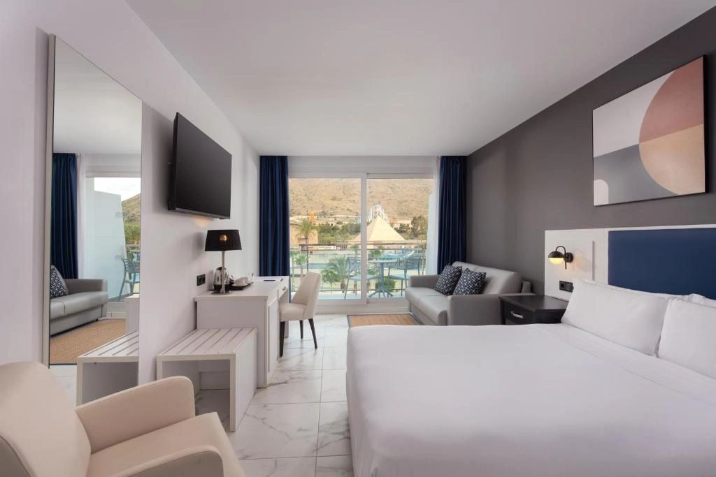 Hotel8